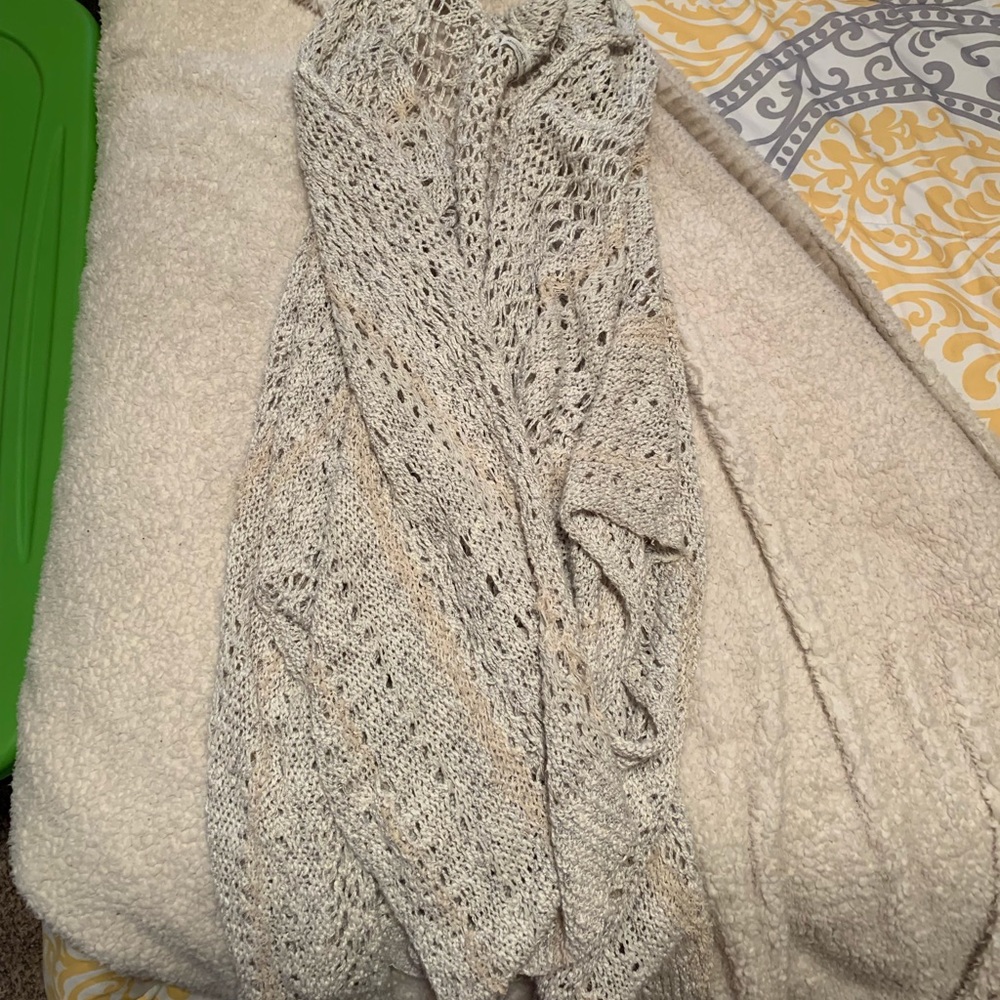 Cardigan - Picture 2 of 3